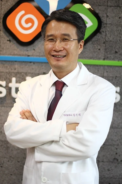 무리한 다이어트, 입냄새 원인 될 수 있어 [전자신문]